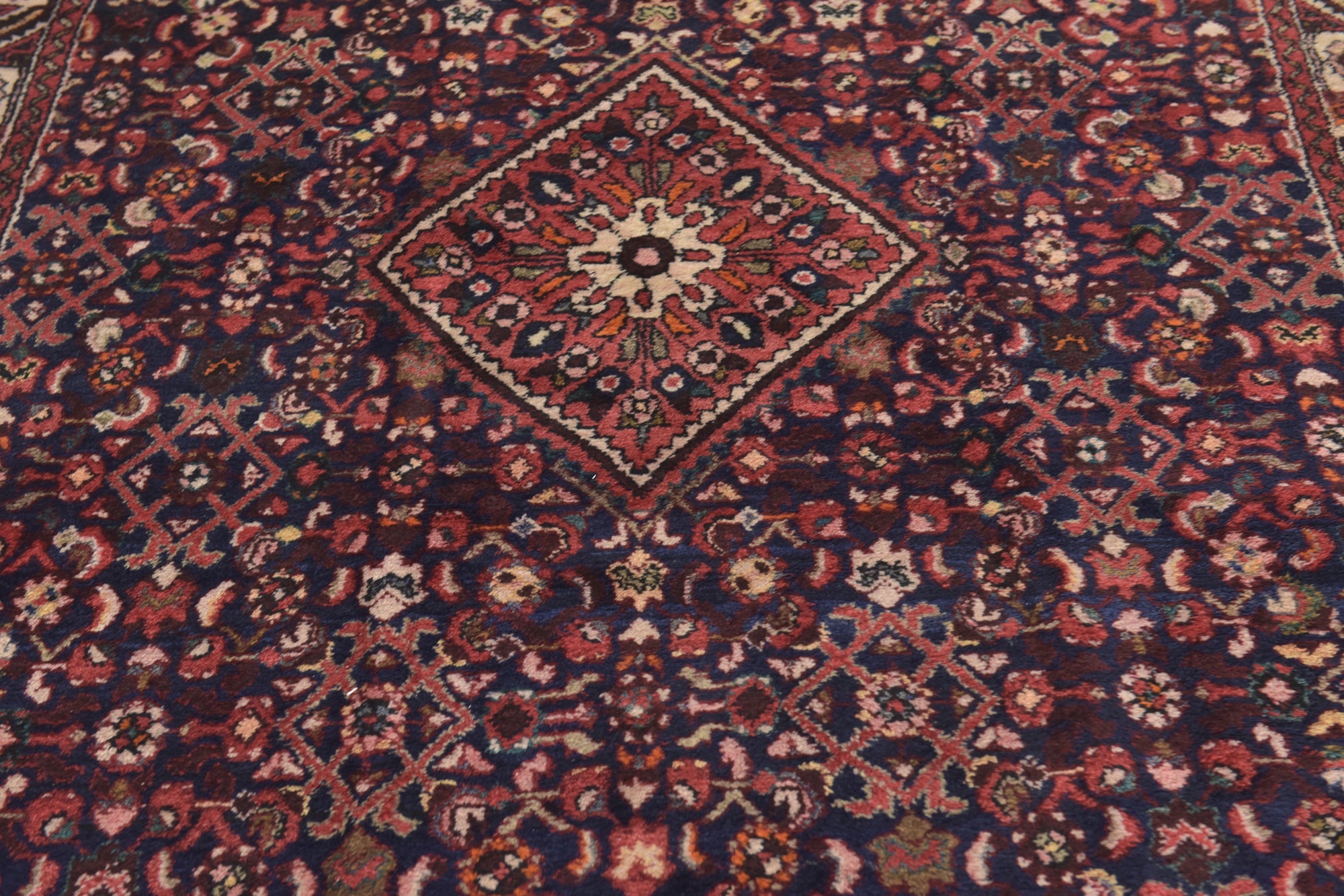 5' x 9' 10 Hand Knotted Hossainabad Persian Wool Runner Rug