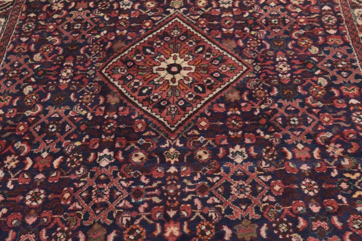 Detail image of 5' x 9' 10 Hand Knotted Hossainabad Persian Wool Runner Rug