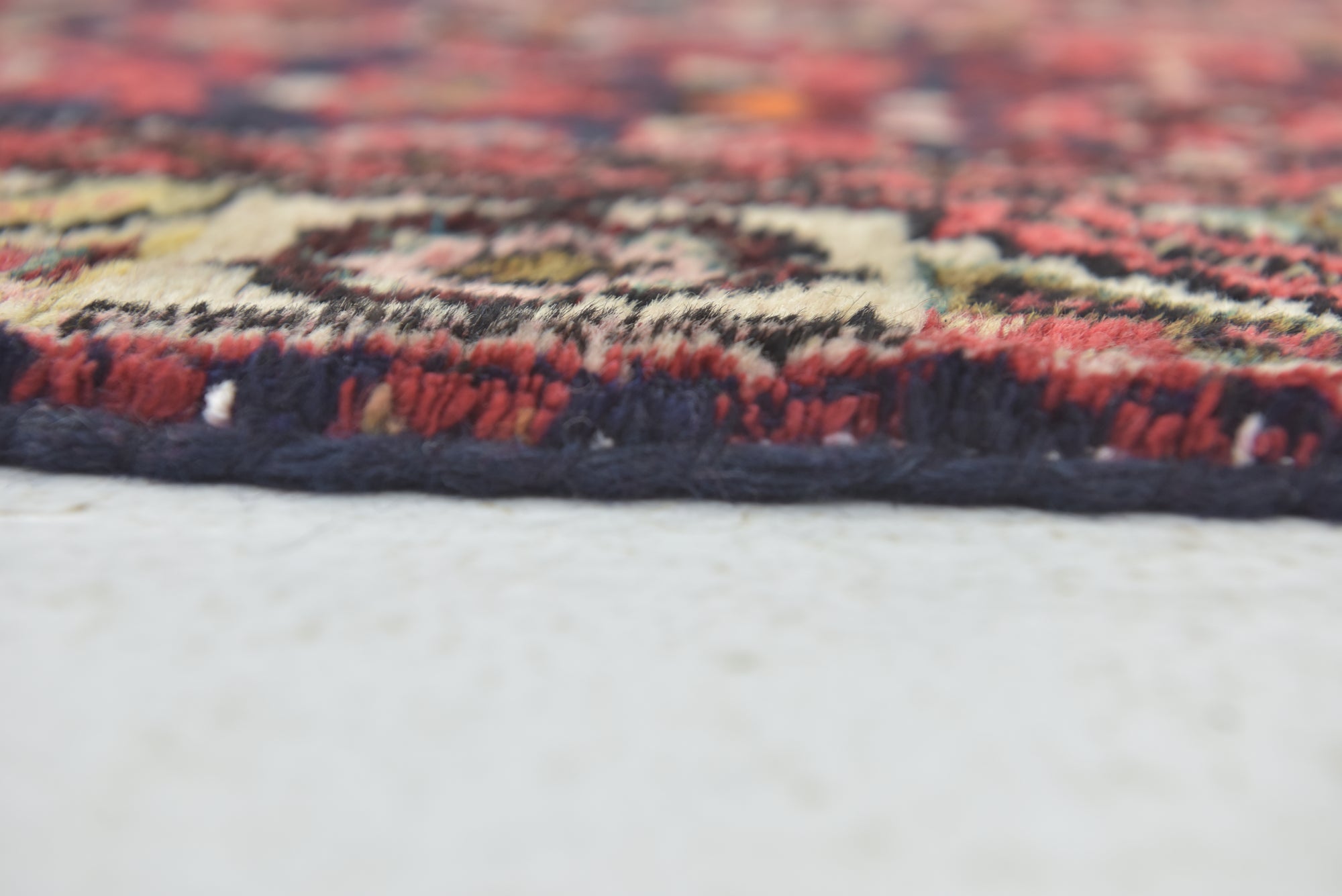 5' x 9' 10 Hand Knotted Hossainabad Persian Wool Runner Rug