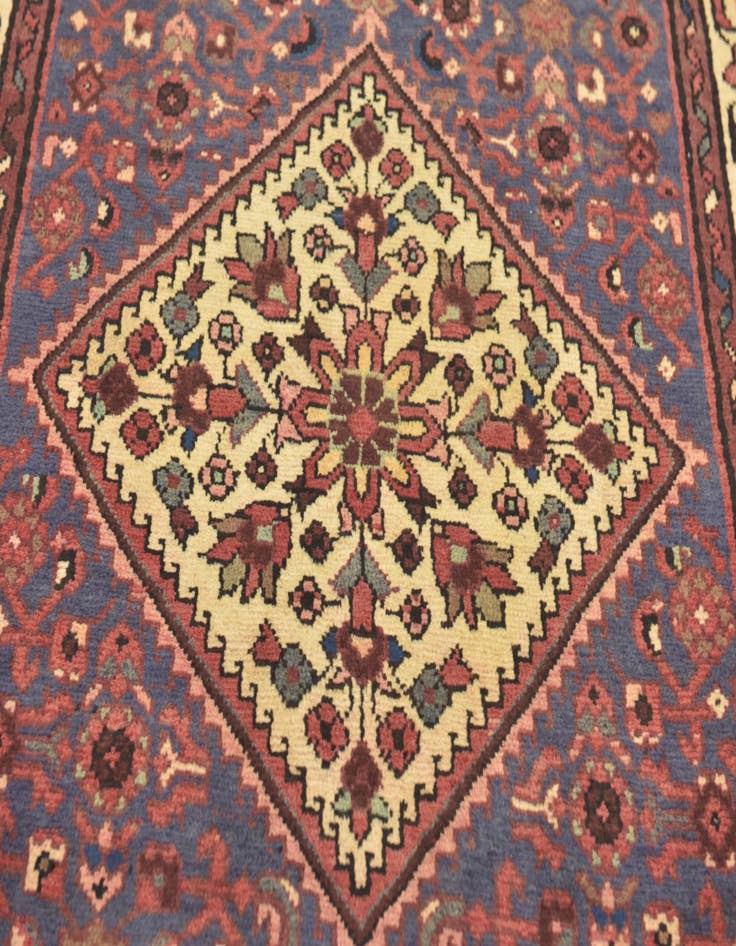 Detail image of 3' 10 x 9' 10  Hand Knotted Hossainabad Persian Wool Runner Rug