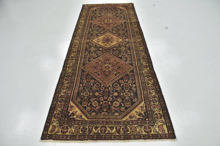 Detail image of 3' 9 x 10' Hand Knotted Hossainabad Persian Wool Runner Rug