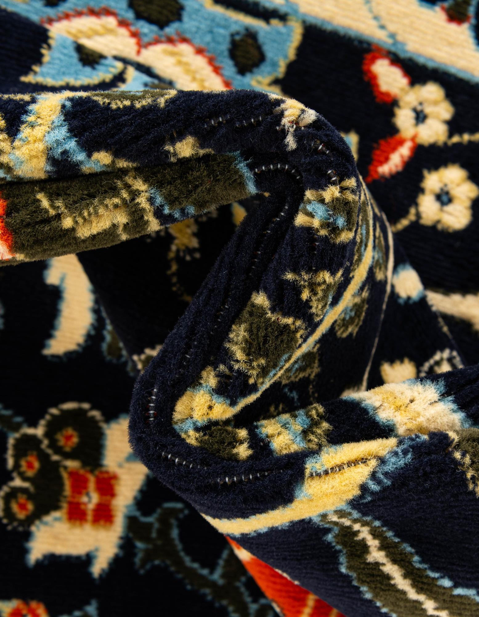 2' 7 x 10' Isfahan Design Runner Rug