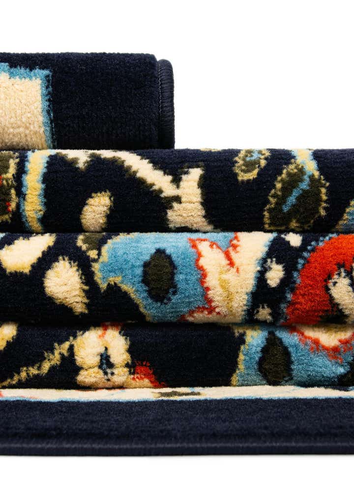 2' 7 x 10' Isfahan Design Runner Rug