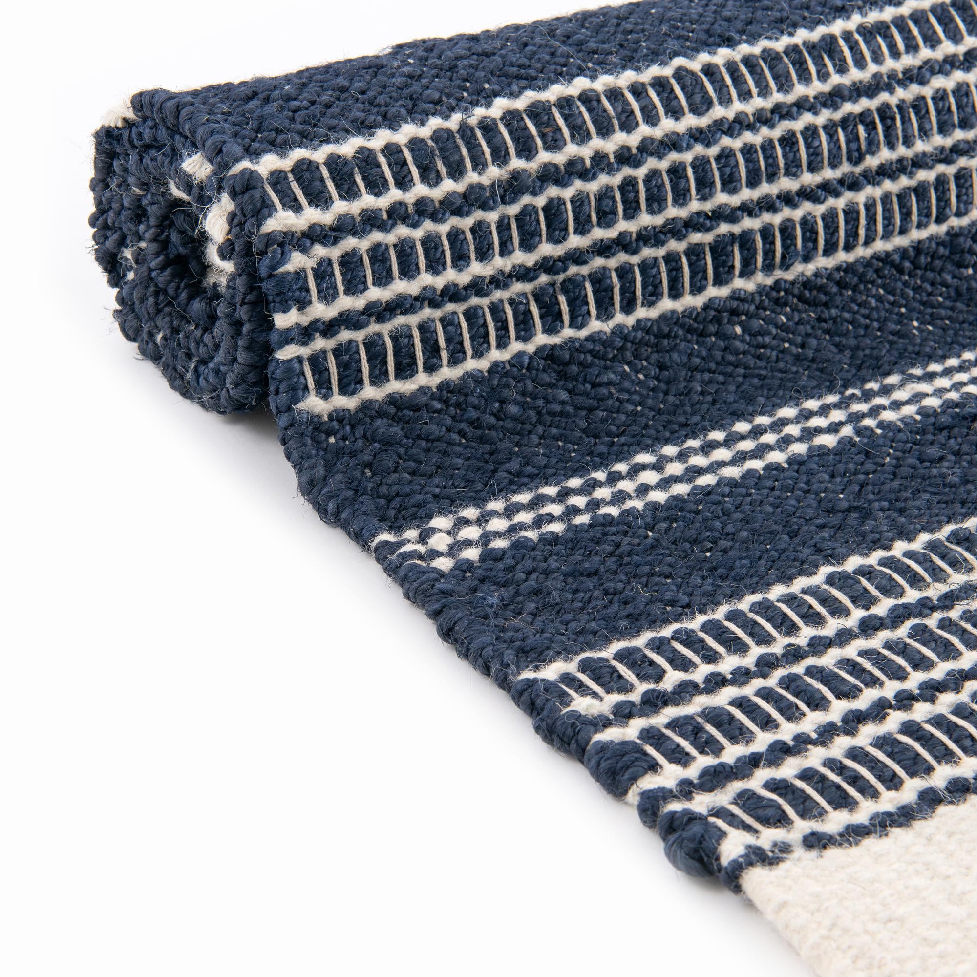 2' 7 x 10' Hand Woven Lariat Runner Rug