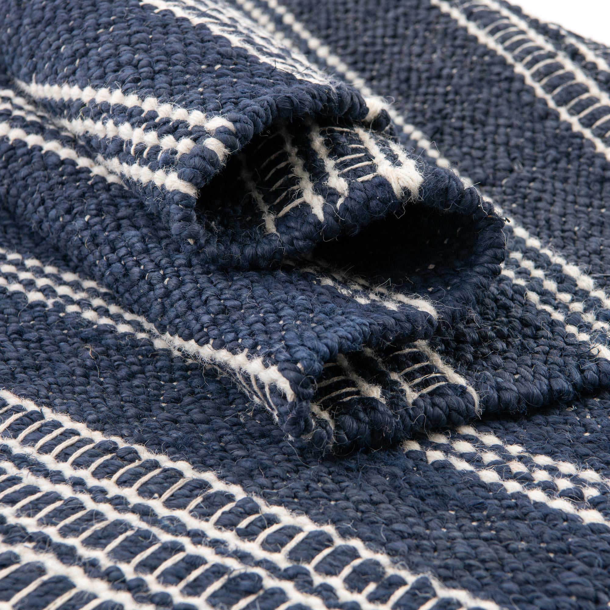 2' 7 x 10' Hand Woven Lariat Runner Rug
