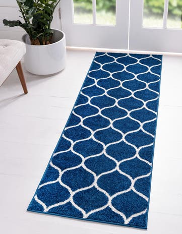 2' x 6' Lattice Frieze Runner Rug