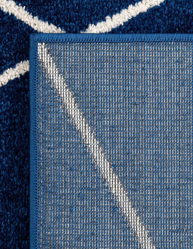 Detail image of 2' x 6' Lattice Frieze Runner Rug