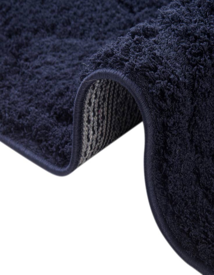 Detail image of 2' x 6' 9 Lattice Shag Runner Rug