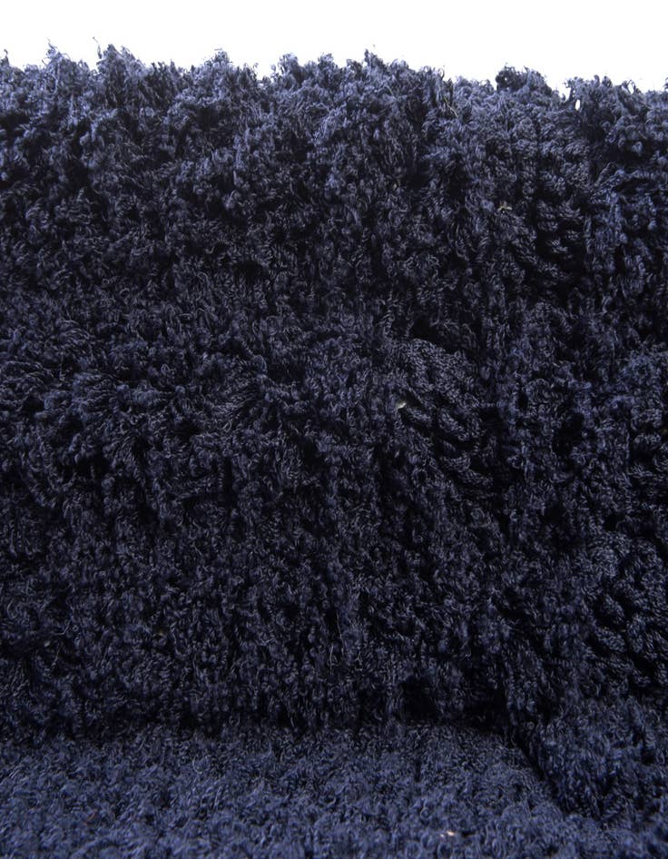 Detail image of 2' x 6' 9 Lattice Shag Runner Rug