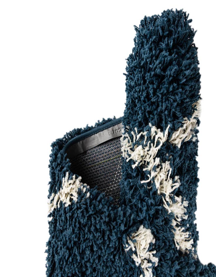 Detail image of 60cm x 213cm Trellis Shag Runner Rug