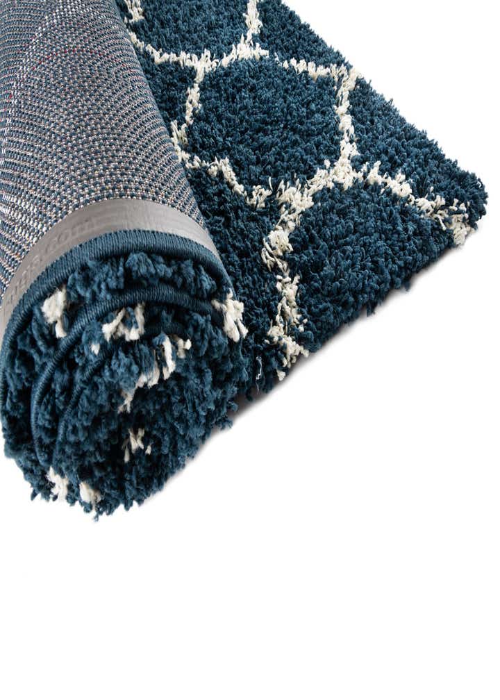 2' x 8' Lattice Shag Runner Rug
