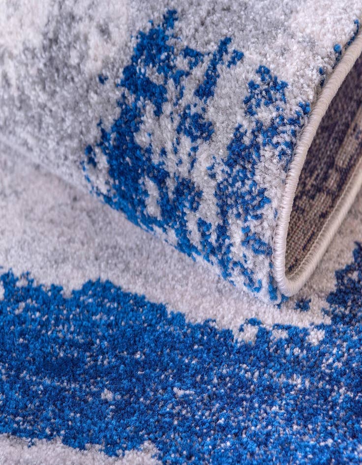 Detail image of 2' 7 x 10' Legacy Runner Rug