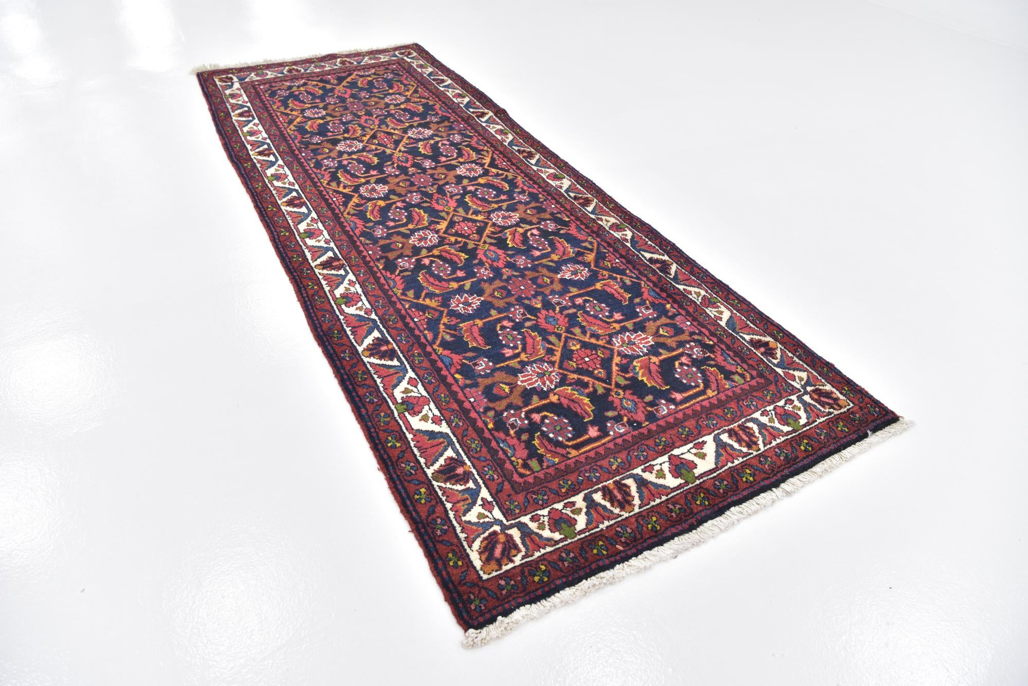 3' 9 x 9' 10 Malayer Wool Runner Rug