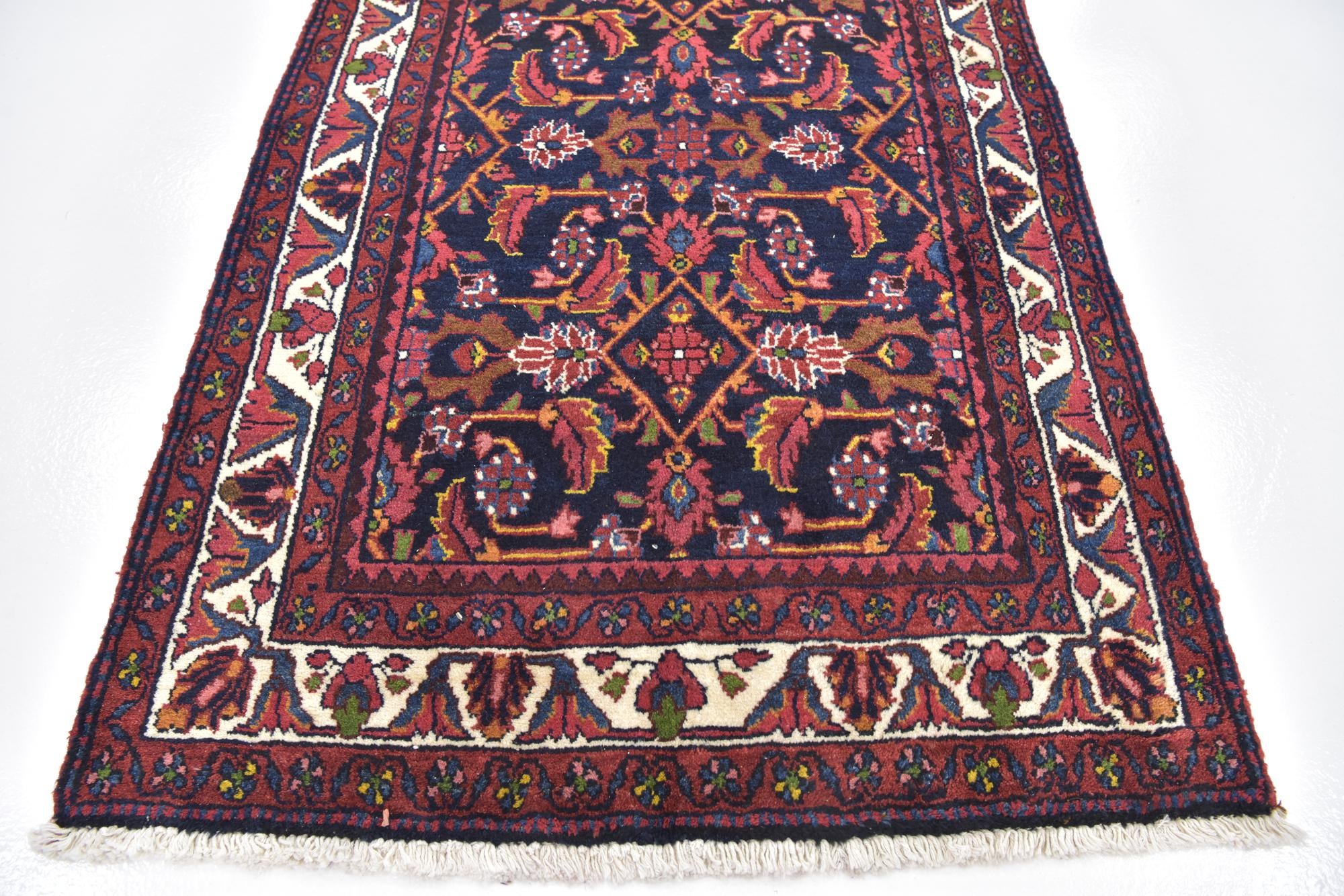 3' 9 x 9' 10 Malayer Wool Runner Rug