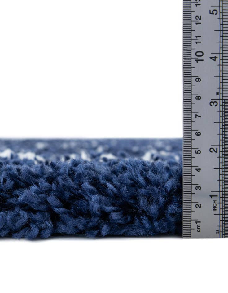 Detail image of 2' 7 x 6' Marrakesh Shag Runner Rug