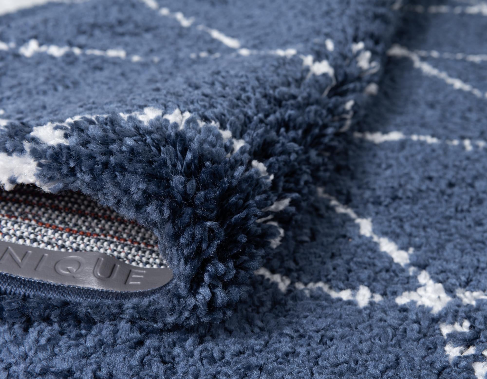 2' 7 x 10' Marrakesh Shag Runner Rug
