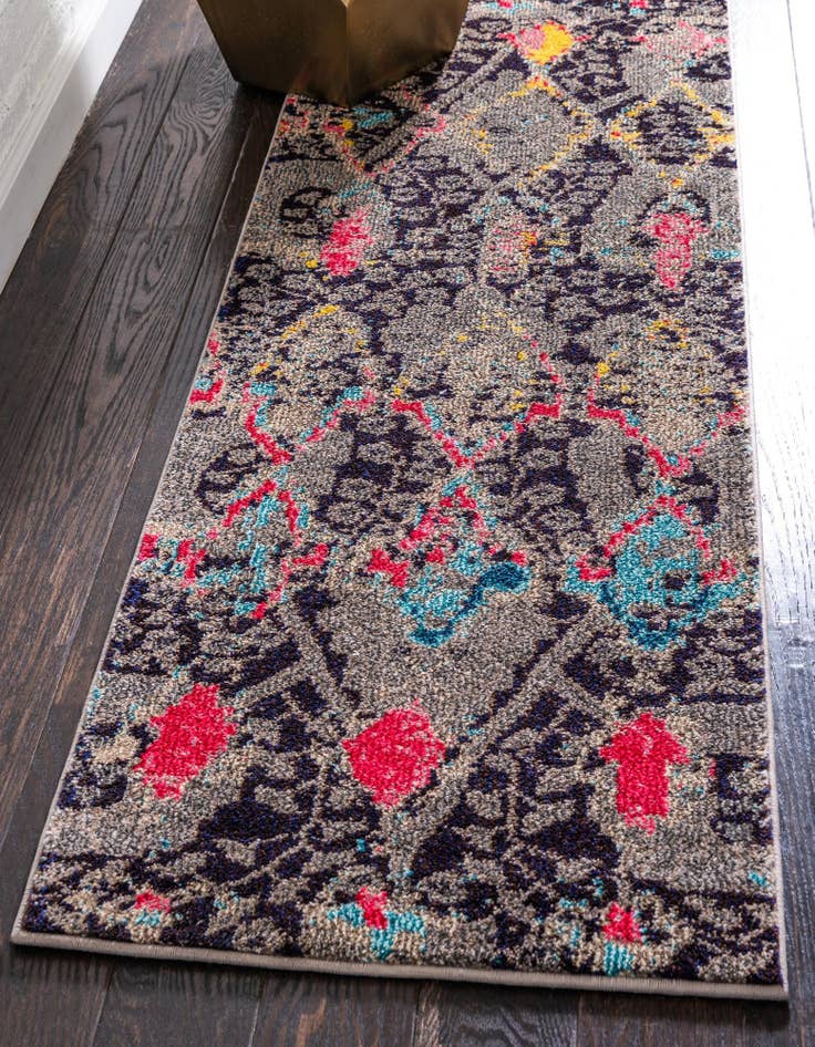 Detail image of 2' 7 x 10' Washable Mesa Runner Rug