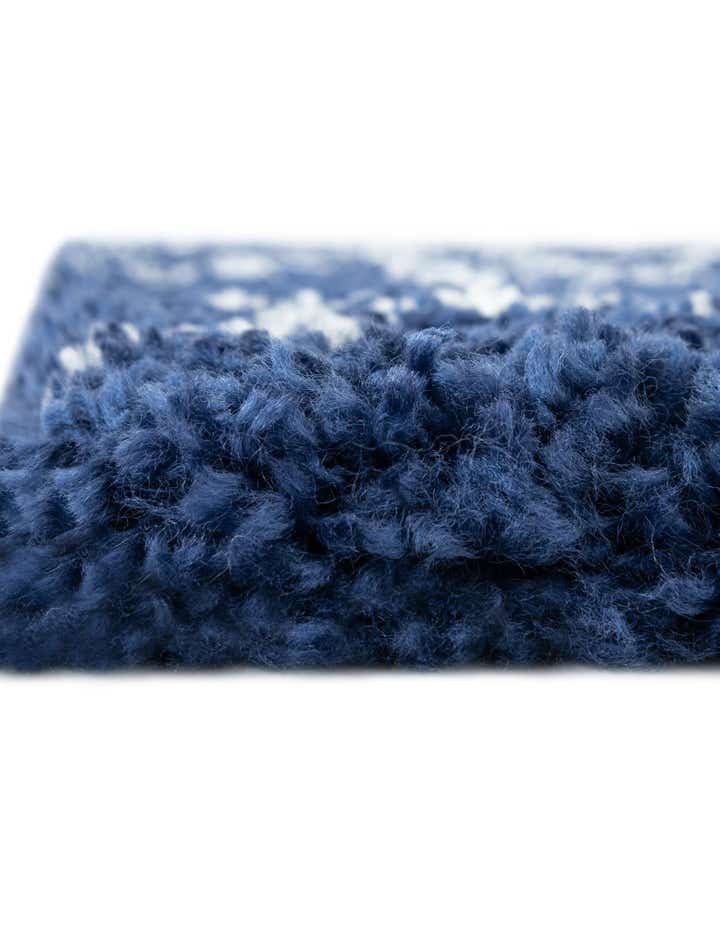 2' 7 x 6' Moroccan Shag Runner Rug