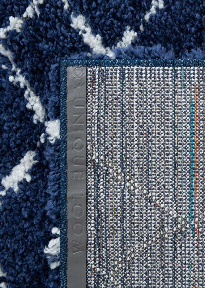 2' 7 x 6' Moroccan Shag Runner Rug