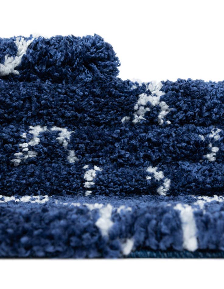 Detail image of 2' 7 x 10' Moroccan Shag Runner Rug