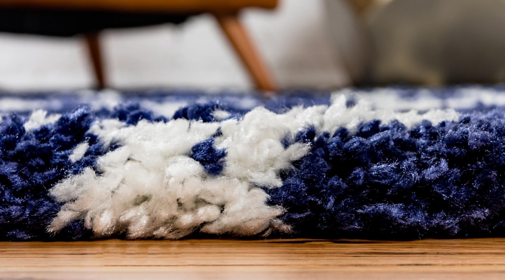 2' 7 x 10' Moroccan Shag Runner Rug