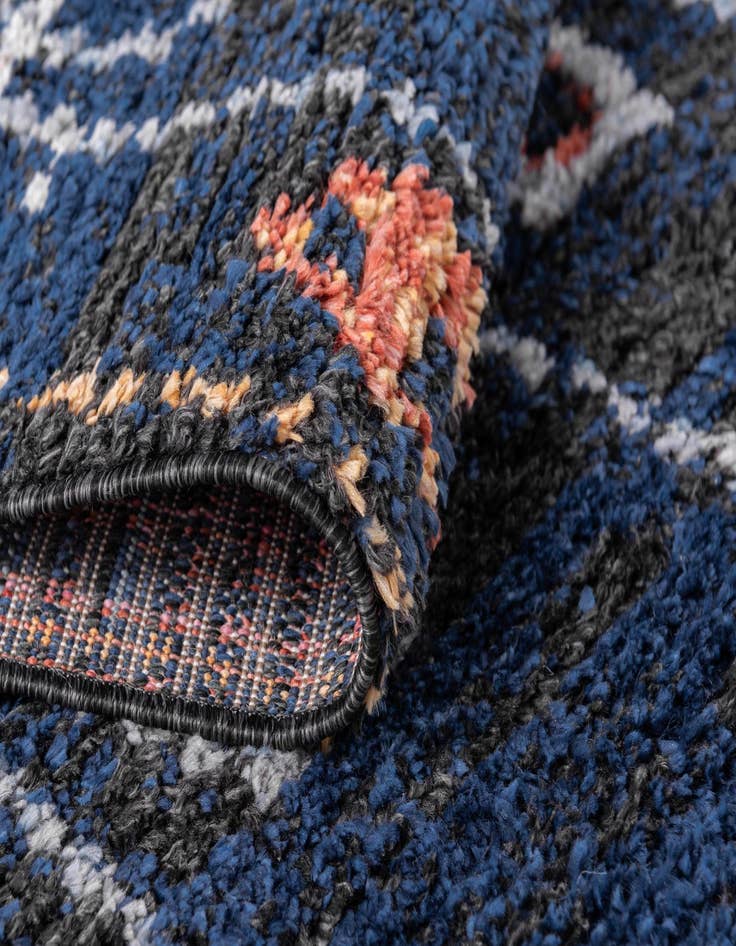 Detail image of 2' 7 x 10' Morocco Runner Rug