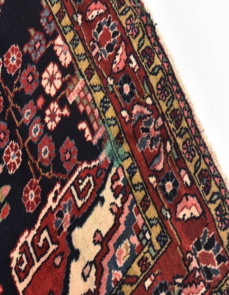 Detail image of 4' 8 x 10'  Hand Knotted Nahavand Persian Wool Runner Rug