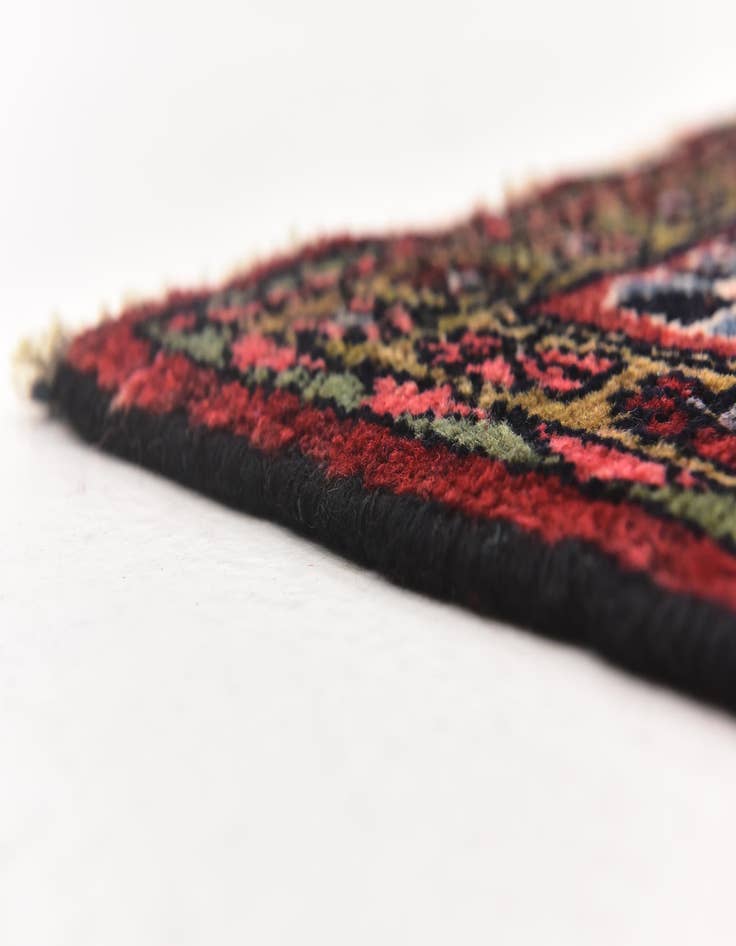 Detail image of 4' 8 x 10'  Hand Knotted Nahavand Persian Wool Runner Rug