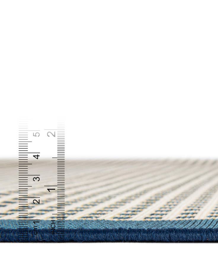 Detail image of 2' x 5' Easy-Clean Border Indoor / Outdoor Runner Rug