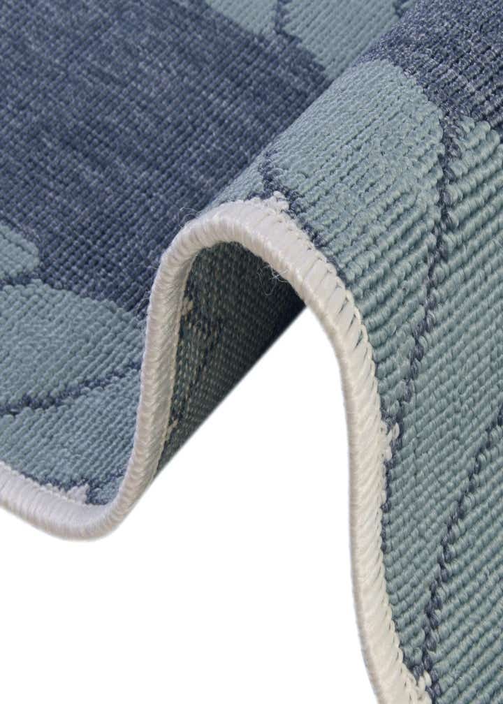 2' 7 x 12' Easy-Clean Coastal Indoor / Outdoor Runner Rug