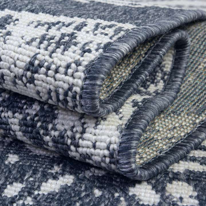 2' x 6' Easy-Clean Coastal Indoor / Outdoor Runner Rug