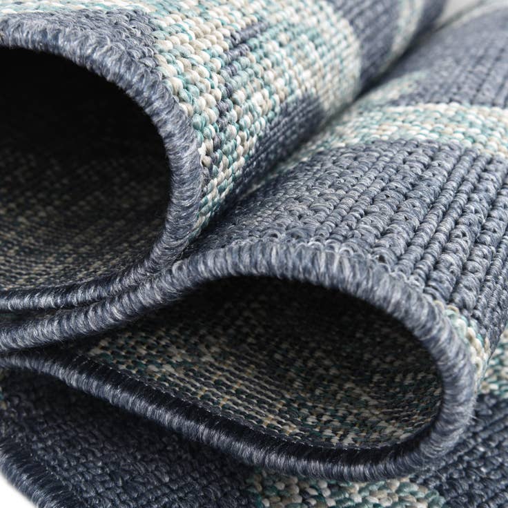 Detail image of 2' x 8' Easy-Clean Coastal Indoor / Outdoor Runner Rug