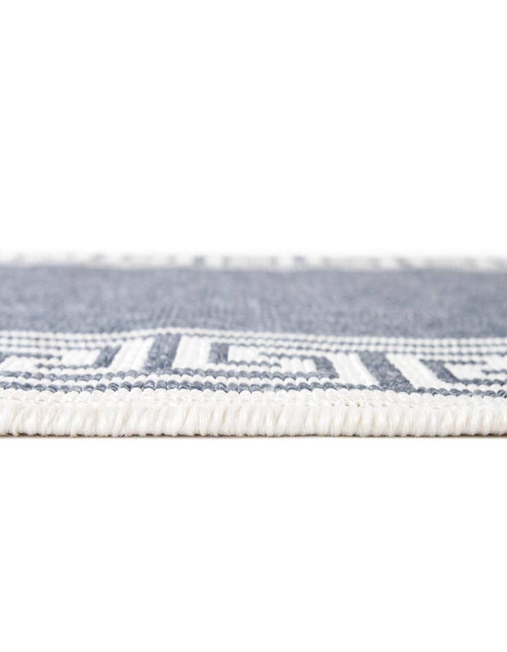 Detail image of 2' x 8' Easy-Clean Coastal Indoor / Outdoor Runner Rug