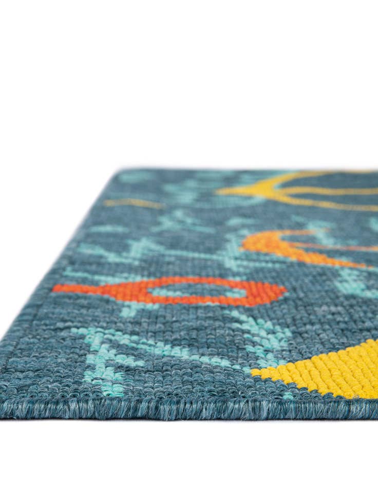 Detail image of 2' x 6'  Washable Coastal Indoor / Outdoor Runner Rug