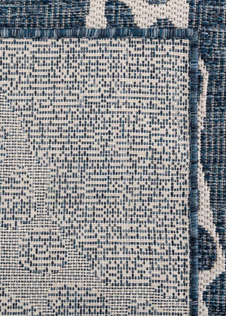 2' x 8' Easy-Clean Coastal Indoor / Outdoor Runner Rug