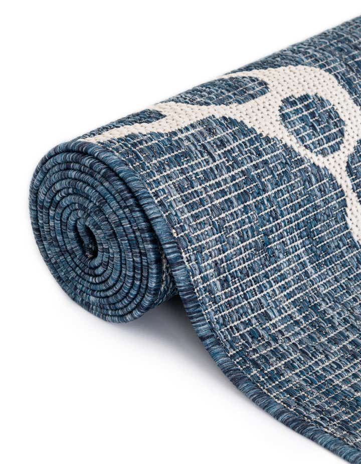 2' 7 x 12' Easy-Clean Coastal Indoor / Outdoor Runner Rug
