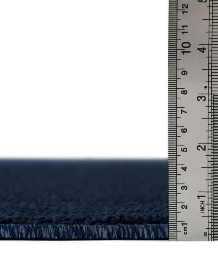 2' x 6' 1 Easy-Clean Solid Indoor / Outdoor Runner Rug