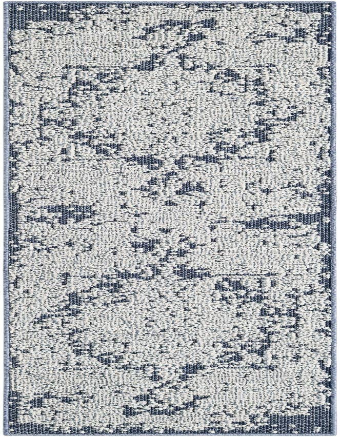 Detail image of 2' x 6' 1 Easy-Clean Traditional Indoor / Outdoor Runner Rug