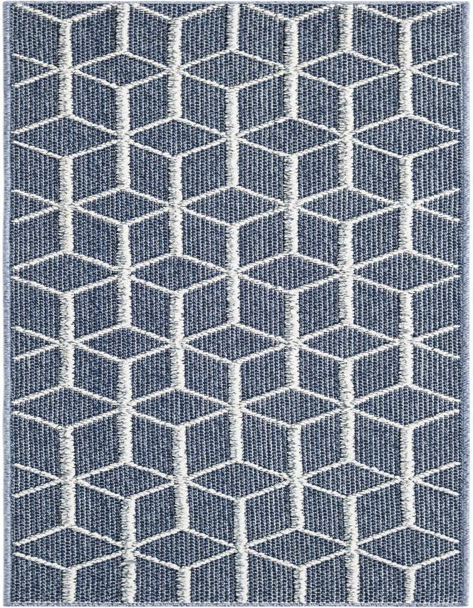 Detail image of 2' x 6' 1 Easy-Clean Trellis Indoor / Outdoor Runner Rug