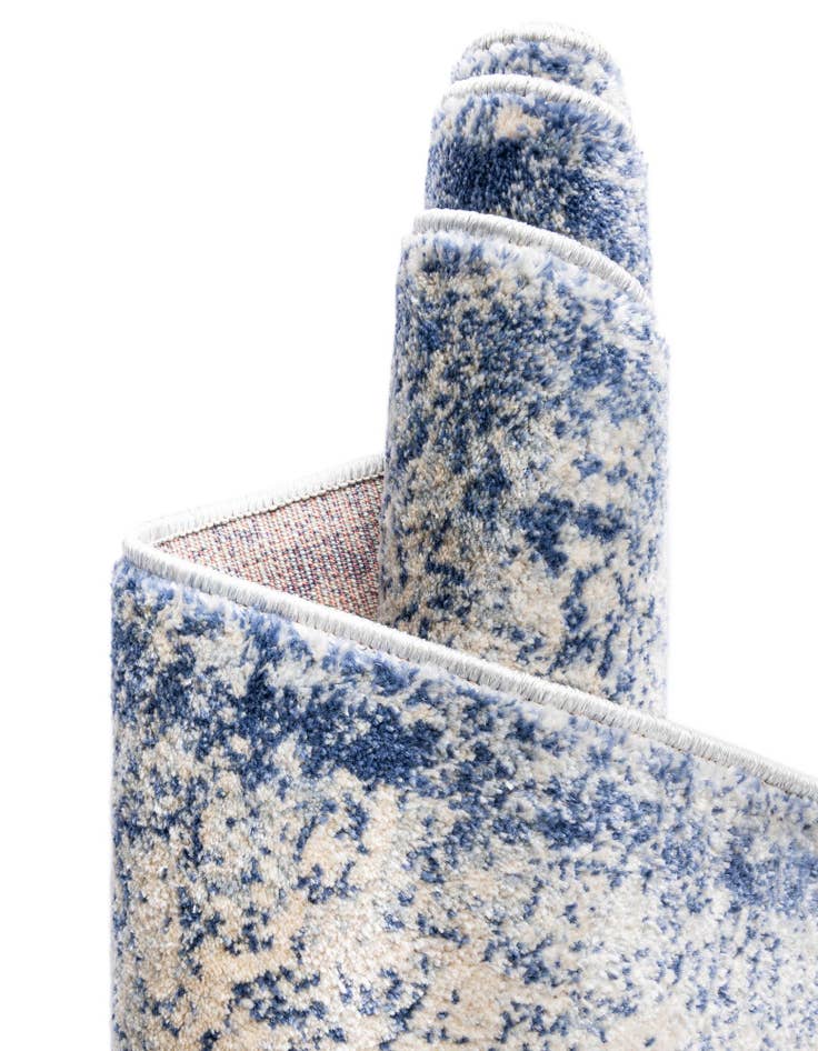 Detail image of 2' 2 x 6' Oxfordshire Runner Rug