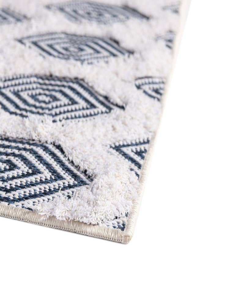 Detail image of 2' 3 x 6' Sabrina Soto Casa Havana Runner Rug