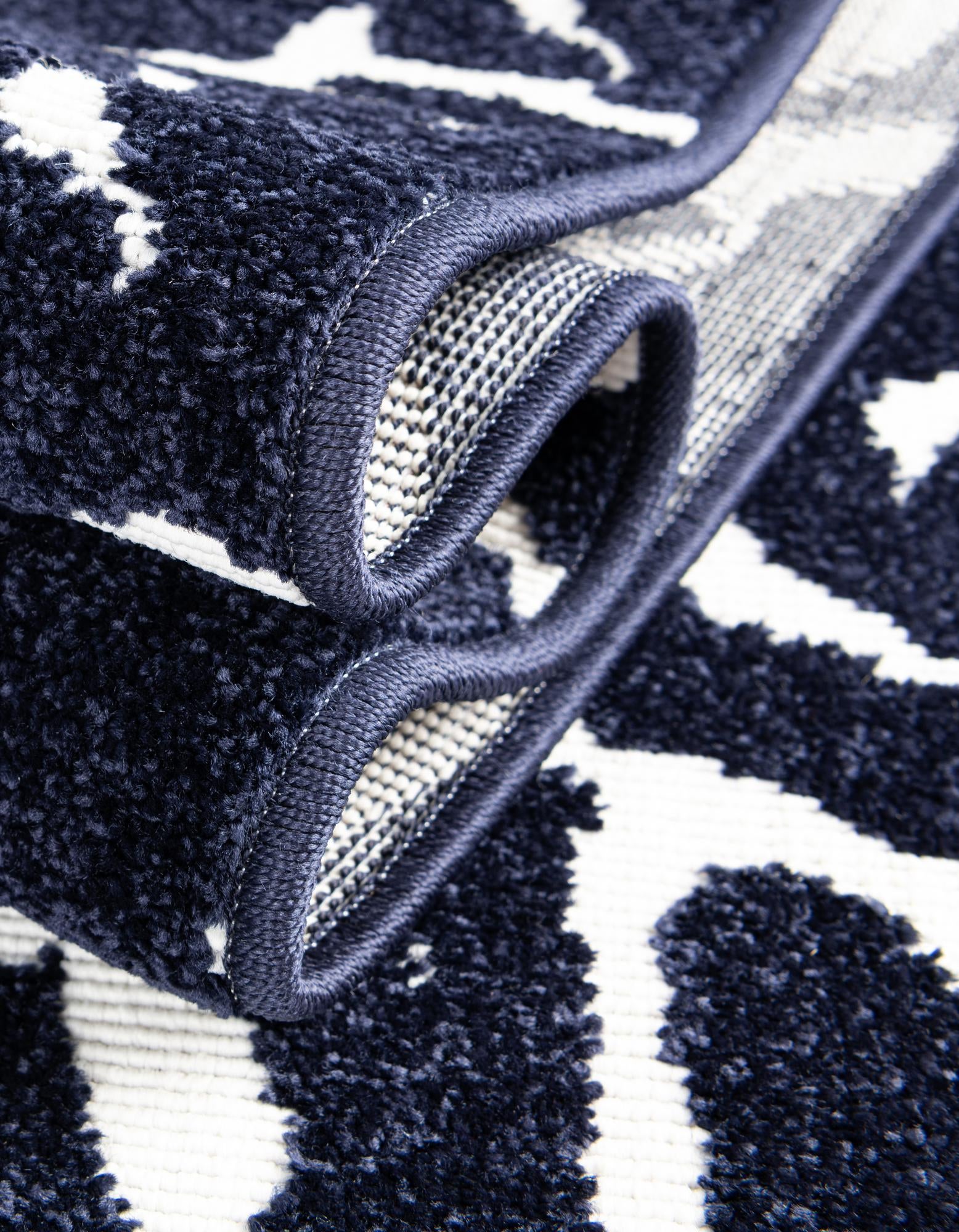 2' 7 x 12' Easy-Clean Sabrina Soto Indoor / Outdoor Runner Rug