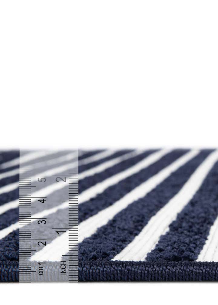 2' 7 x 10' Easy-Clean Sabrina Soto Indoor / Outdoor Runner Rug