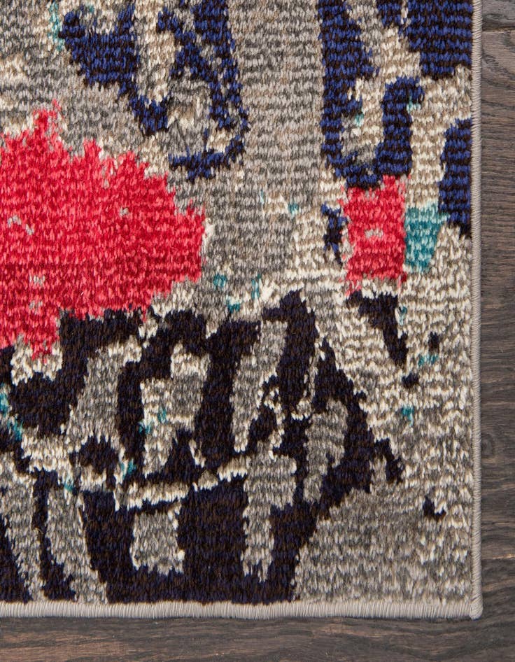 Detail image of 2' 7 x 10'  Washable Santa Fe Runner Rug