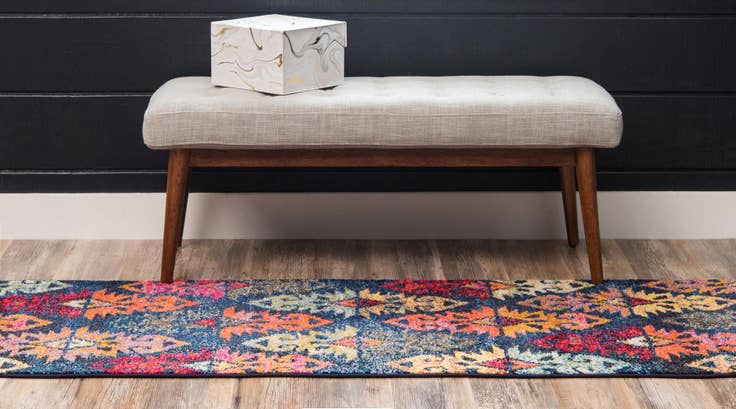 Detail image of 2' 2 x 6' 9 Washable Santa Fe Runner Rug