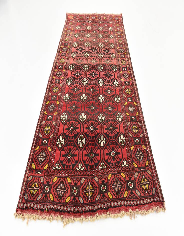 Detail image of 4' 10 x 9' 10 Hand Knotted Shiraz Persian Wool Runner Rug