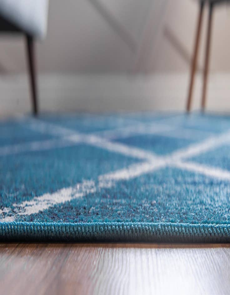 Detail image of 2' 2 x 6' Starlight Runner Rug