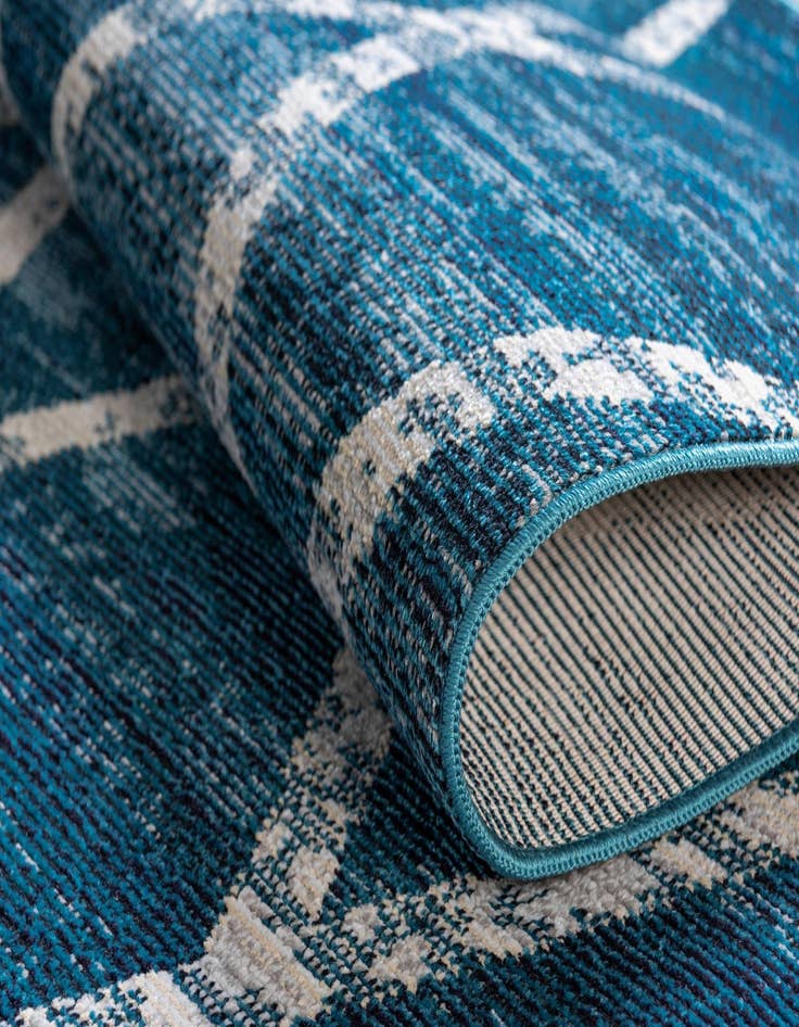 Detail image of 2' 2 x 6' Starlight Runner Rug