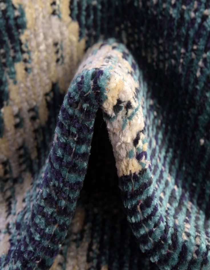 Detail image of 2' 2 x 6' Starlight Runner Rug