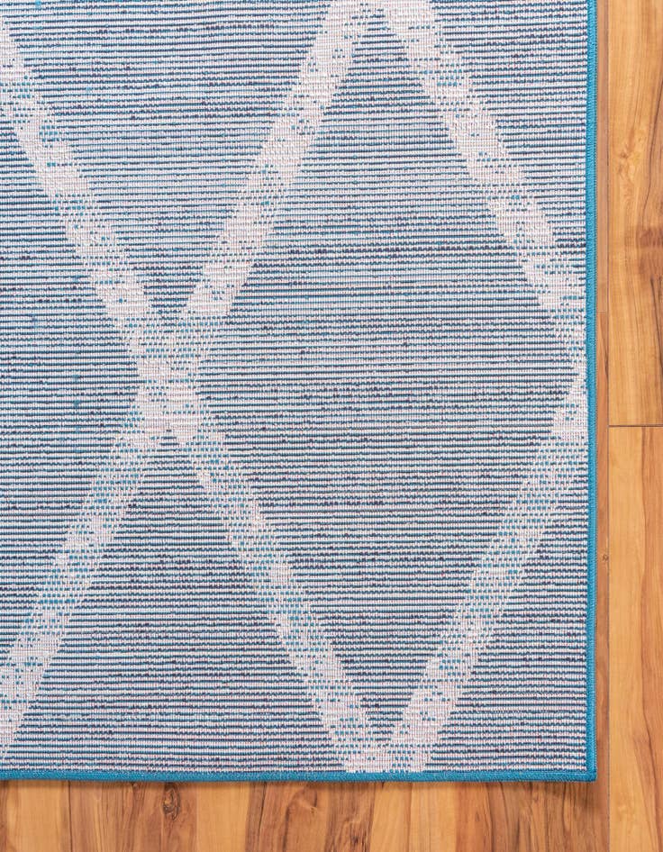 Detail image of 2' 2 x 6' Starlight Runner Rug